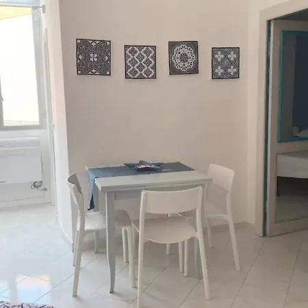 Casa Cici A 50 Mt Dal Mare Nel Budello Di Finale Apartman