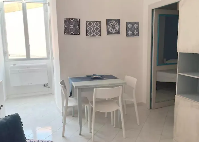 Casa Cici A 50 Mt Dal Mare Nel Budello Di Finale Apartament